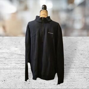 Columbia black men's 1/4 length zippered sweatshirt/jacket size L